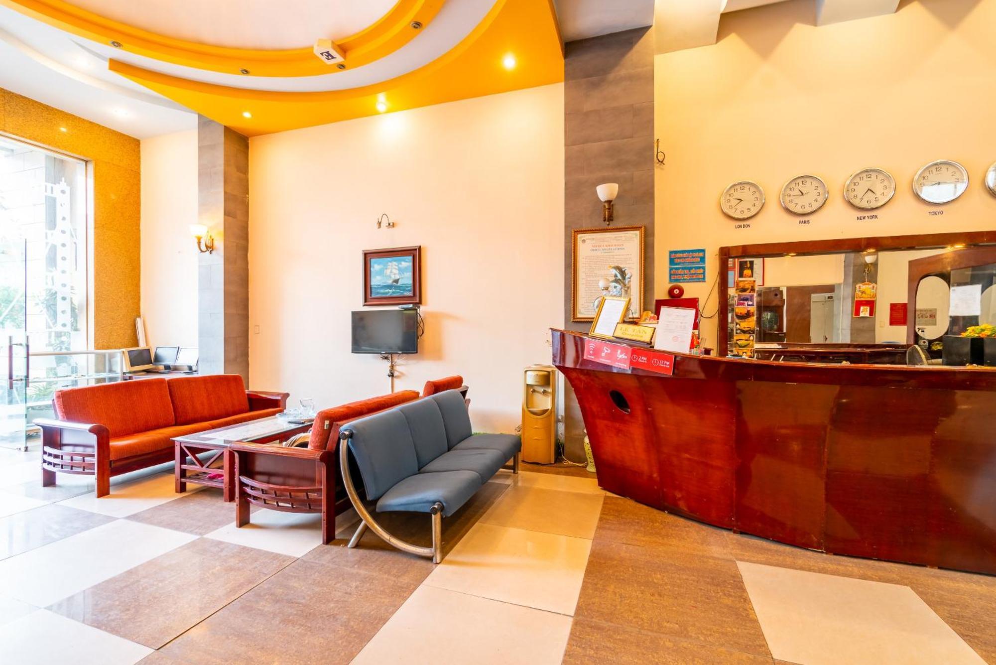 Hotel OYO 266 Golden Gate Đà Nẵng Exterior foto