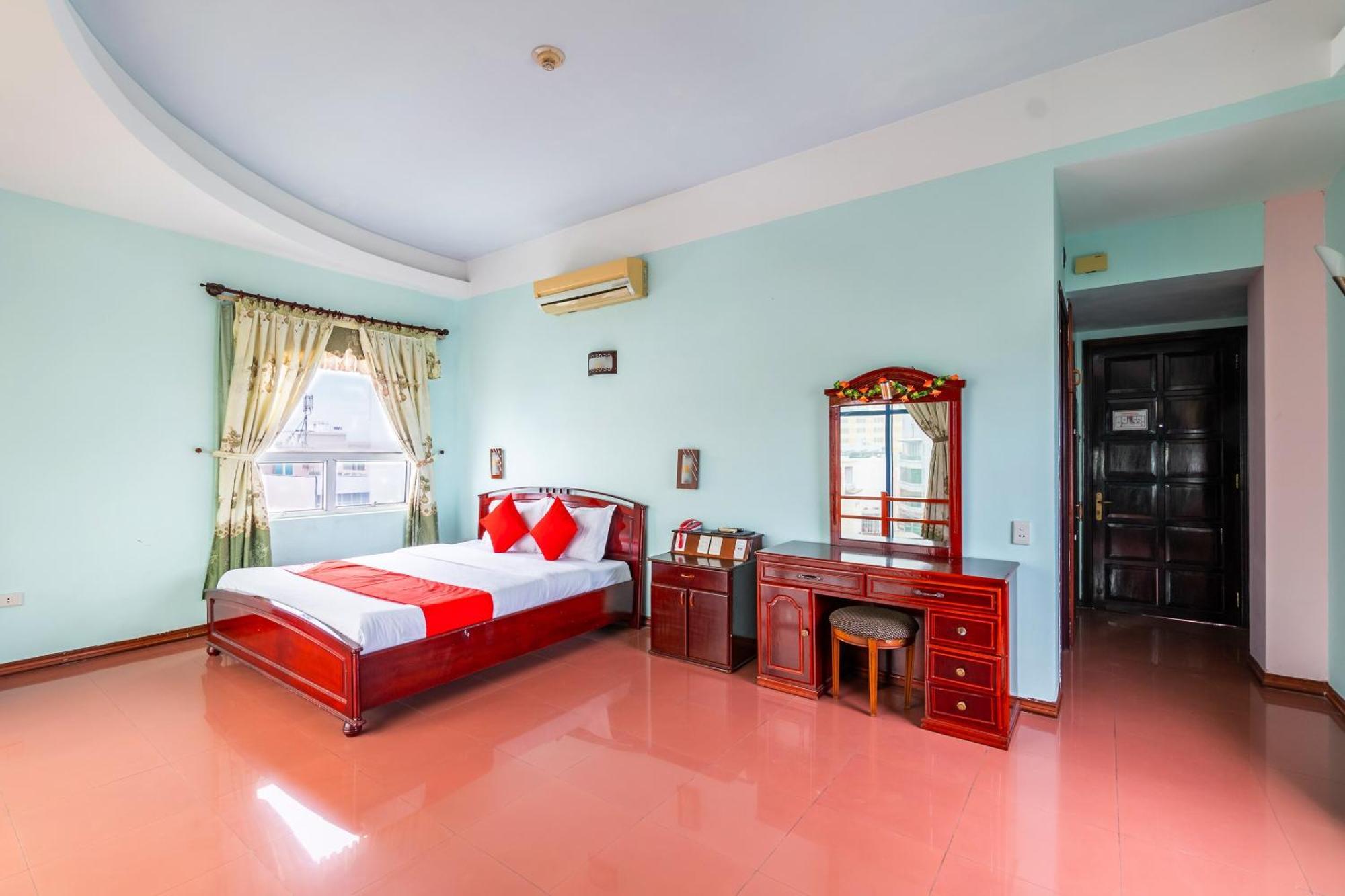 Hotel OYO 266 Golden Gate Đà Nẵng Exterior foto